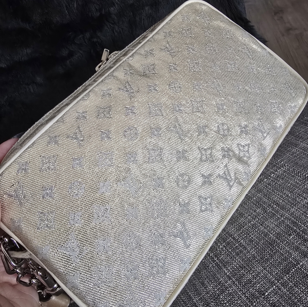 Authentic Louis Vuitton Metallic Gold Minilin Shoulder Bag Or Crossbody Bag - Picture 11 of 16
